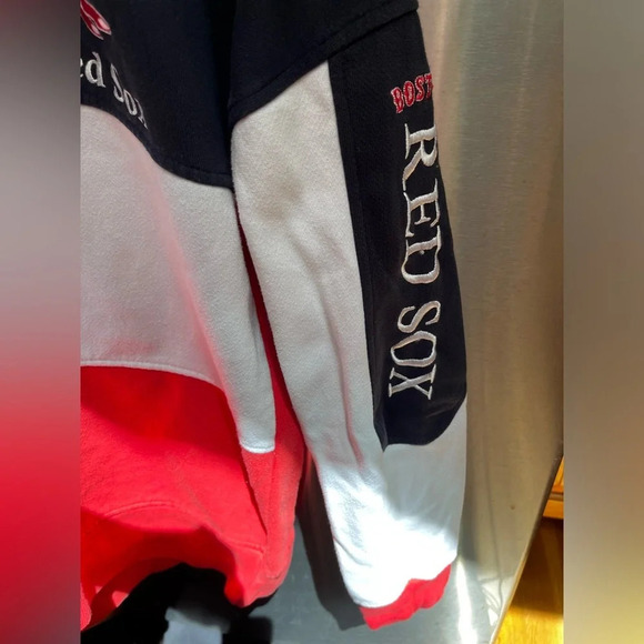 MLB Red Sox Sweatshirt Size Large - Picture 2 of 5